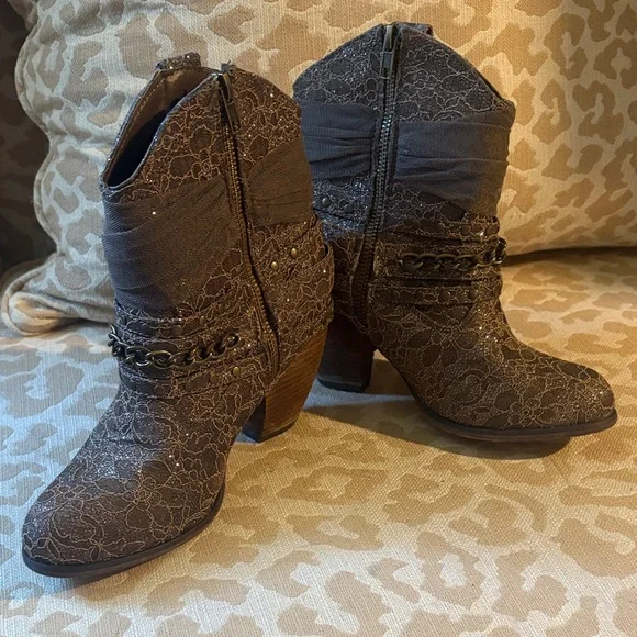 Not Rated Lace Ankle Boots - Brown - Picture 3 of 5